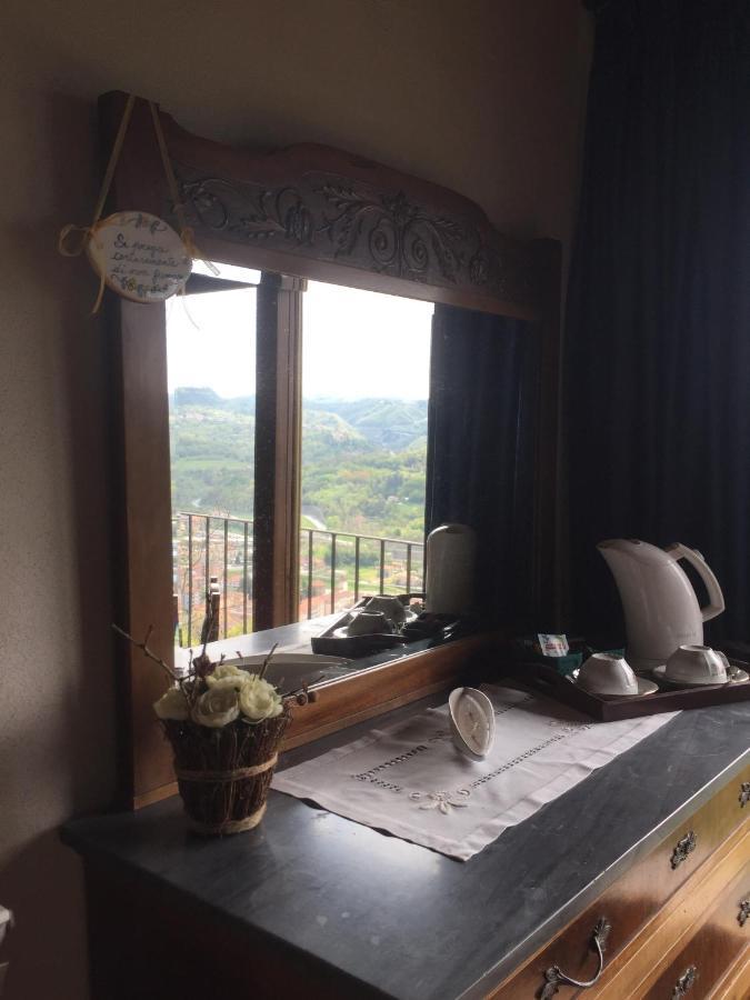 Residenza Cima Le Vigne Panzió Millesimo Kültér fotó